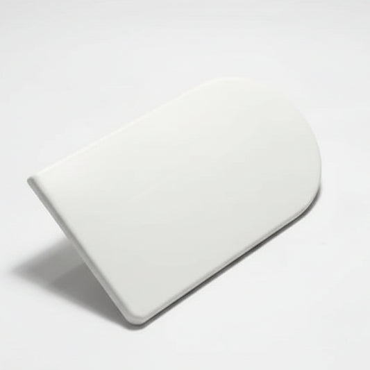 Espátula alisadora de fondant blanca de 15 cm x 8 cm con mango ergonómico. Herramienta esencial para alisar superficies y eliminar burbujas en tortas decoradas.