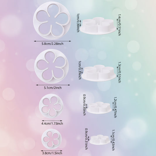 Detalle de cortador flor de 5 pétalos sobre fondant extendido, tamaño 5.8 cm