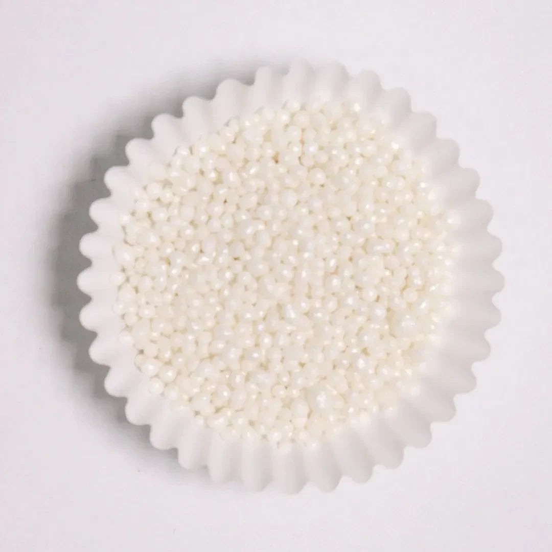 Grageas redondas mini blancas de Vallia Repostería para decoración de pasteles y postres en capacillo