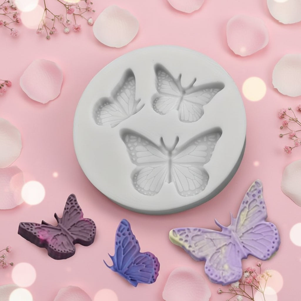 Molde de silicona Vallia Repostería con tres diseños de mariposas realistas para fondant, chocolate y repostería.